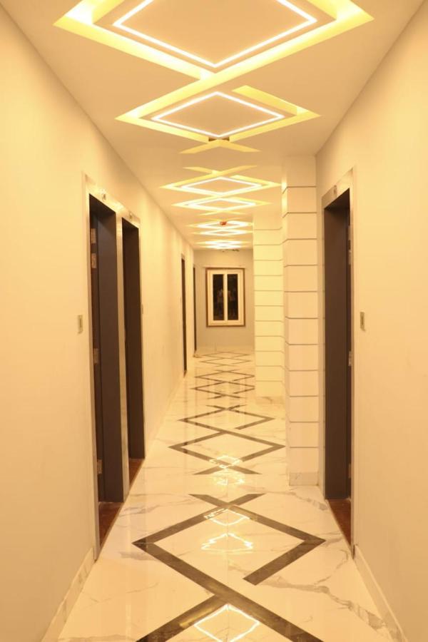 Hotel Mansa Kanpur Extérieur photo